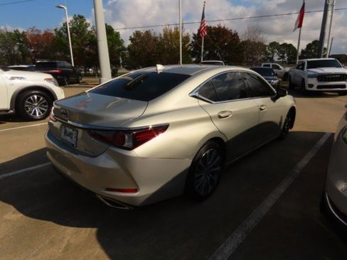 Used 2019 Lexus ES 350 image 12
