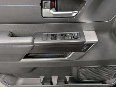 Used 2024 Toyota Tundra Platinum AWD/4WD image 11