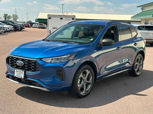 Used 2023 Ford Escape ST-Line AWD/4WD image 4