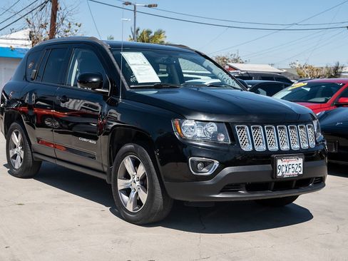 Used 2017 Jeep Compass High Altitude image 10