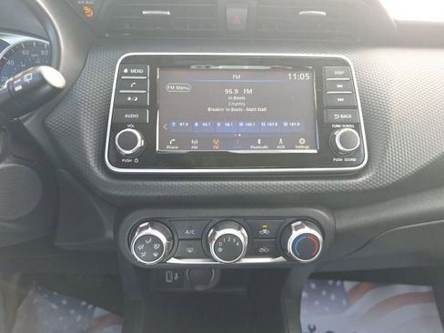 Used 2024 Nissan Kicks S image 23