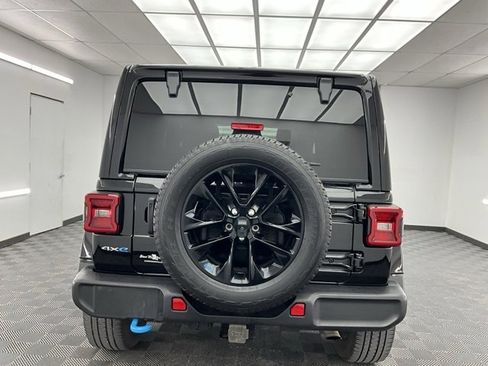 Used 2023 Jeep Wrangler Unlimited Sahara w/ Cold Weather Group image 22