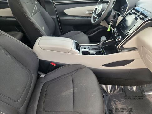 Used 2024 Hyundai Tucson SE image 15
