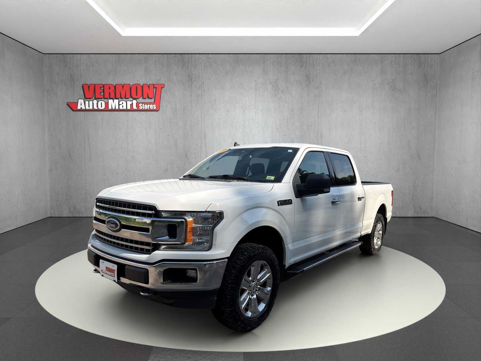 Used 2019 Ford F150 XLT w/ Equipment Group 302A Luxury AWD/4WD image 4