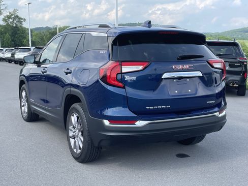 Used 2023 GMC Terrain SLT AWD/4WD image 6