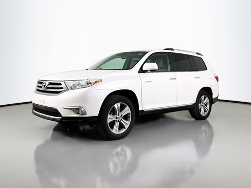 Used 2013 Toyota Highlander Limited AWD/4WD image 3