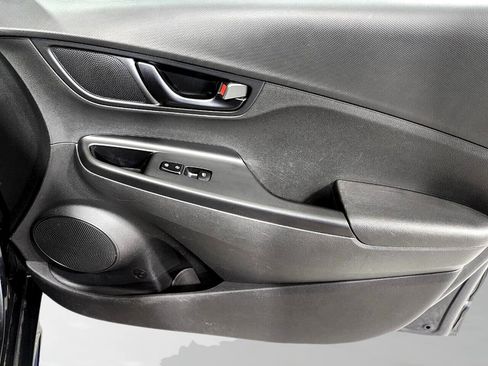 Used 2022 Hyundai Kona N Line image 34