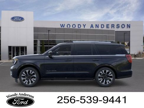 New 2025 Ford Expedition Platinum w/ Driver's Package image 3