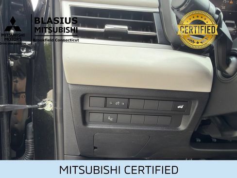 Used 2025 Mitsubishi Outlander AWD image 20