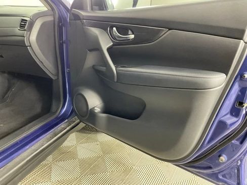 Used 2018 Nissan Rogue S FWD image 24