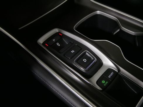 Used 2020 Honda Accord Touring image 24