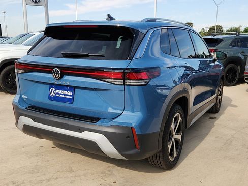 New 2026 Volkswagen Tiguan SE FWD image 7