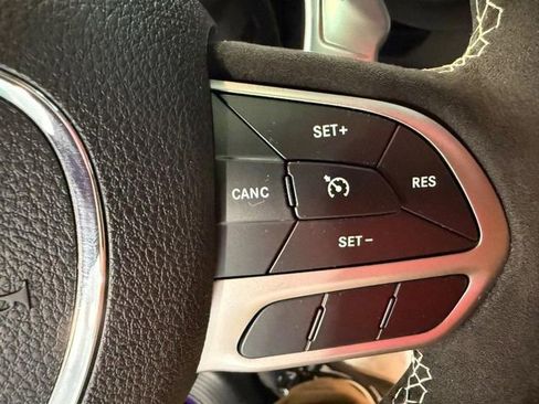 Used 2019 Dodge Challenger SRT Hellcat Redeye image 16