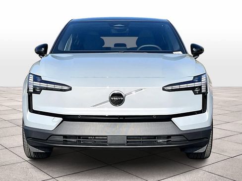 New 2025 Volvo EX30 Plus w/ Protection Package Premier image 5