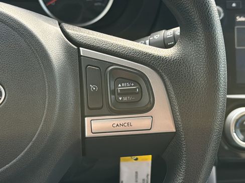 Used 2017 Subaru Forester 2.5i Premium w/ Popular Package #2A AWD/4WD image 12