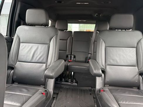 Used 2021 Chevrolet Suburban Z71 AWD/4WD image 14