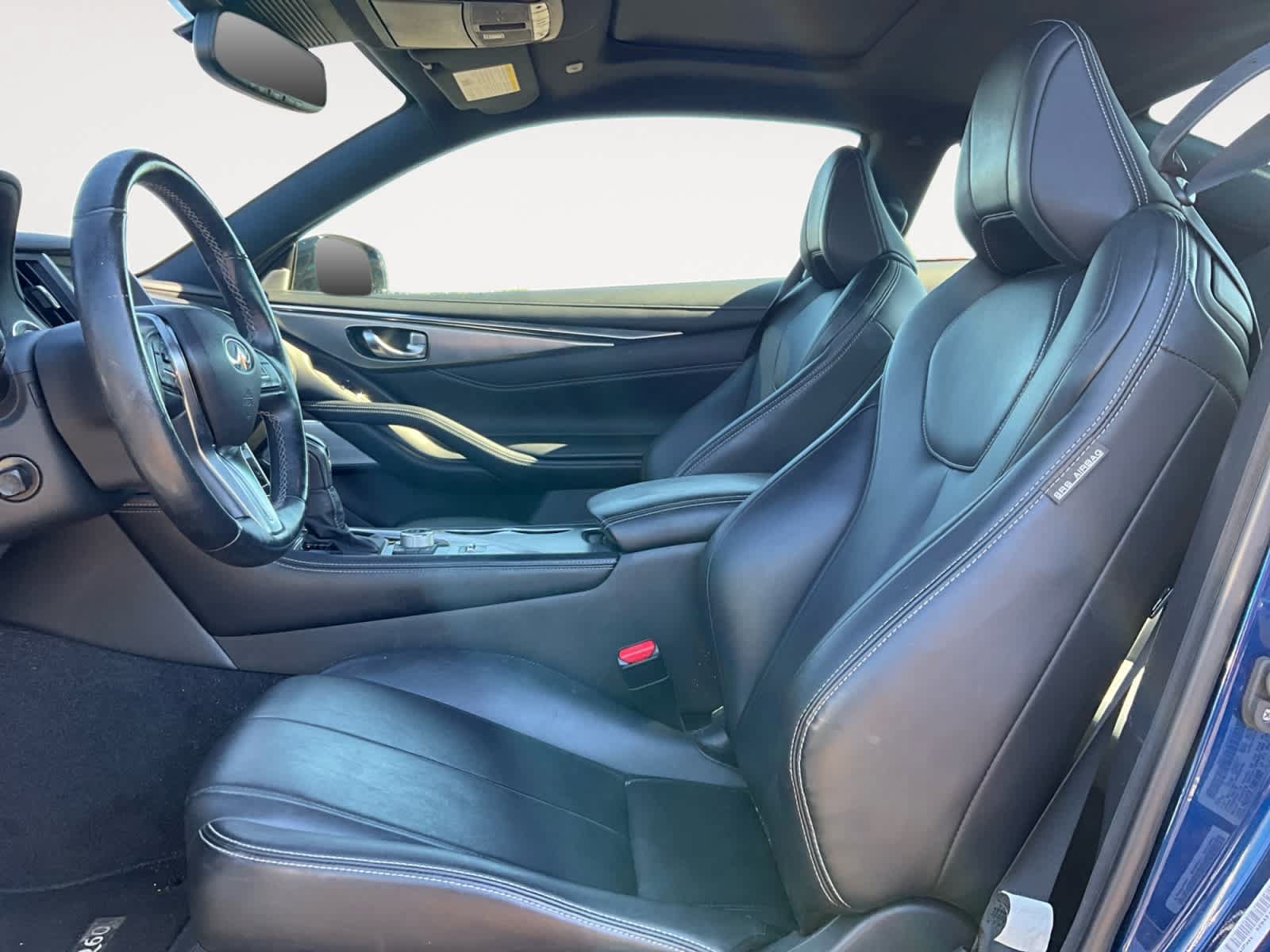 Used 2019 INFINITI Q60 3.0t Luxe w/ Essential Package AWD/4WD image 9