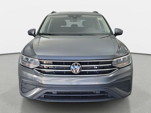 Certified 2024 Volkswagen Tiguan S image 8