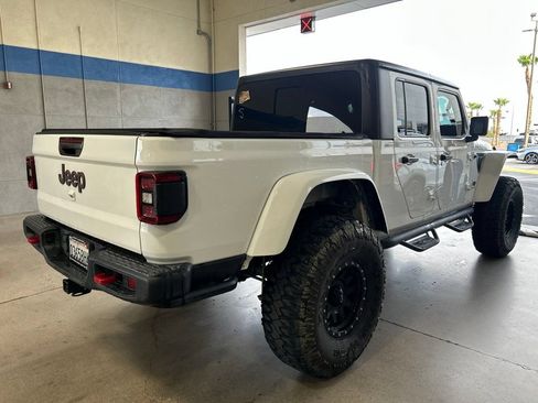 Used 2020 Jeep Gladiator Rubicon AWD/4WD image 8