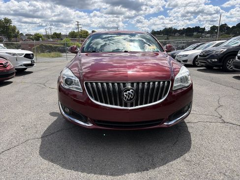 Used 2016 Buick Regal Premium AWD/4WD image 2