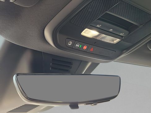 New 2025 Chevrolet Equinox EV RS image 10