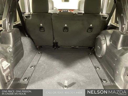 Used 2020 Jeep Wrangler Unlimited Rubicon AWD/4WD image 14