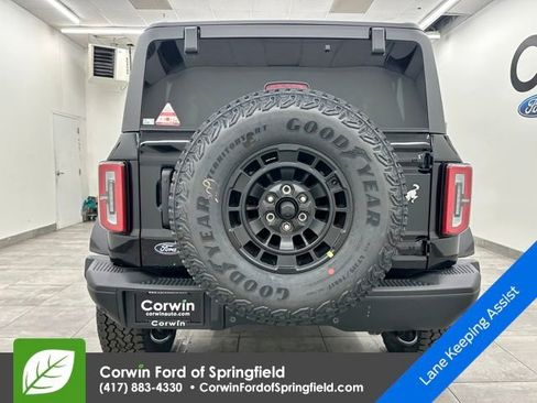 New 2026 Ford Bronco Badlands image 4