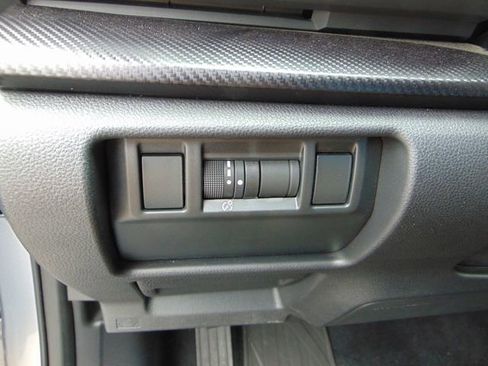 Certified 2025 Subaru Crosstrek 2.0i AWD/4WD image 19