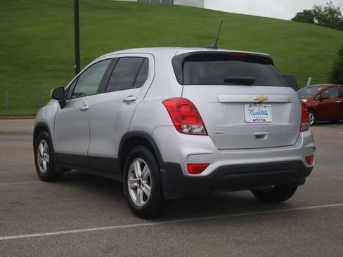 Used 2020 Chevrolet Trax LS w/ Tint and Cruise Package FWD image 5