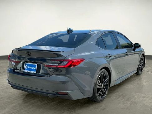 Used 2025 Toyota Camry XSE FWD image 7