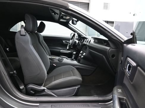 Used 2016 Ford Mustang Convertible w/ Equipment Group 051A image 12