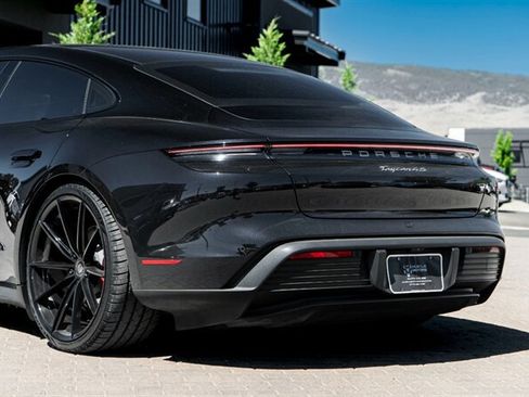 Used 2021 Porsche Taycan 4S AWD/4WD image 9