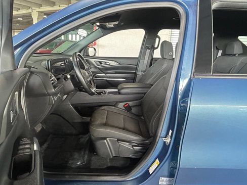 Used 2024 Chevrolet Traverse LS w/ Midnight/Sport Edition FWD image 16