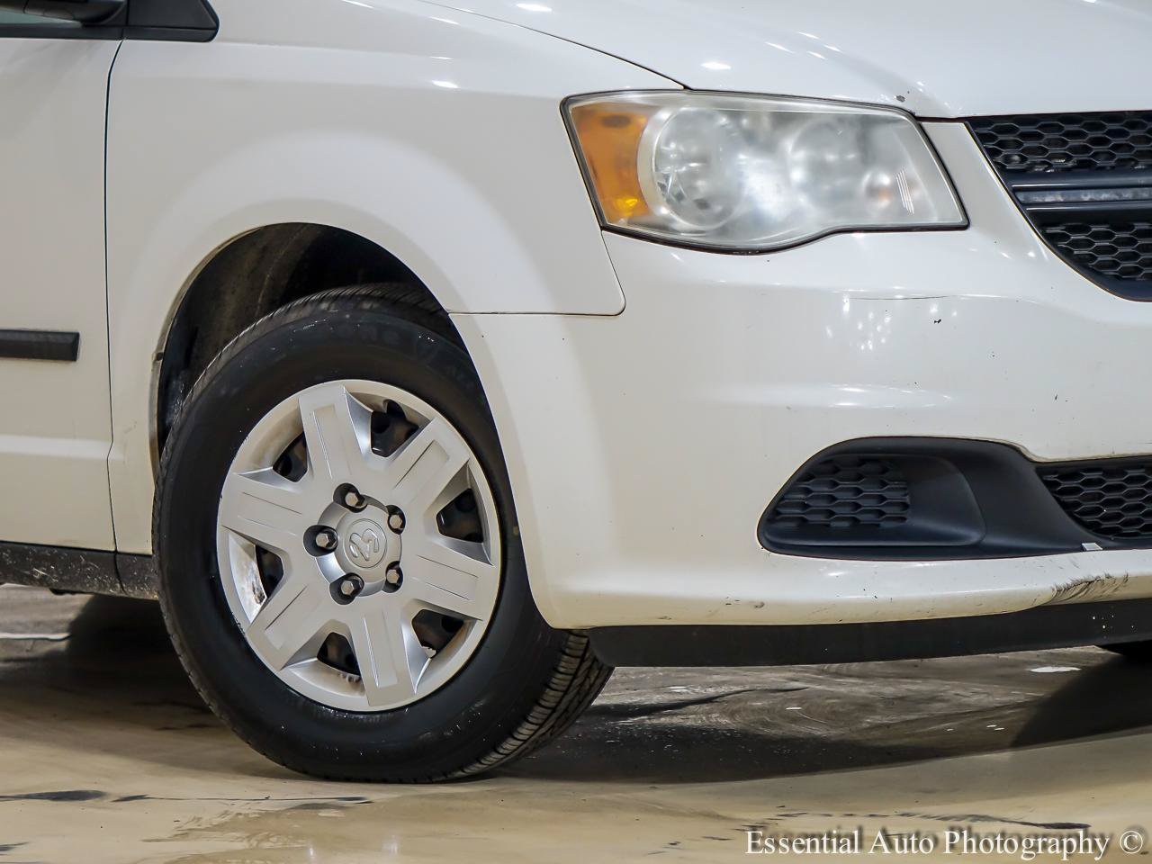 Used 2013 RAM C/V Tradesman FWD image 3