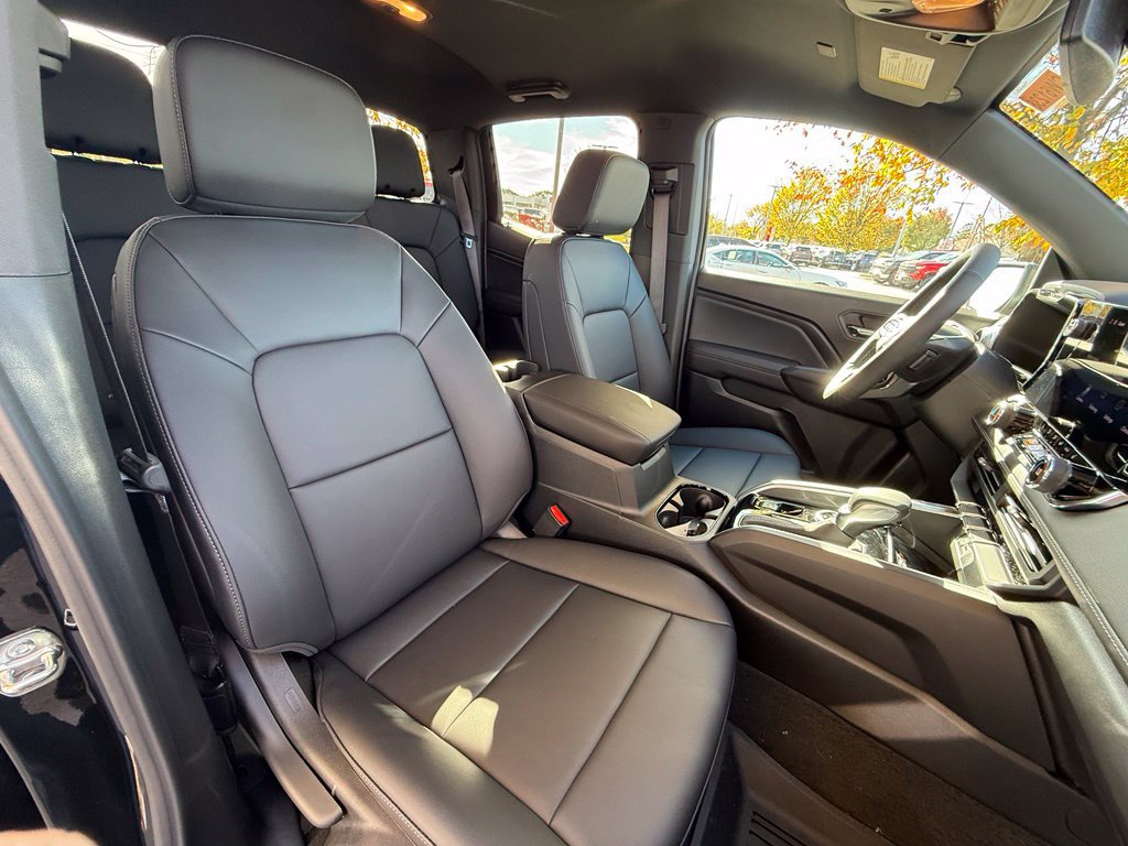 New 2026 Chevrolet Colorado LT w/ LT Convenience Package AWD/4WD image 19