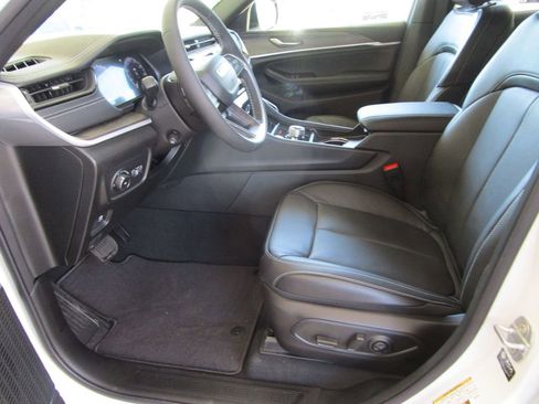 New 2026 Jeep Grand Cherokee L Limited image 26