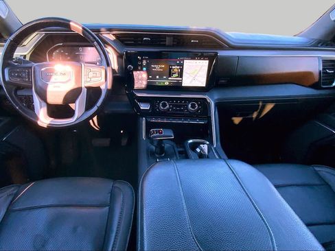 Used 2023 GMC Sierra 1500 Denali w/ Denali Reserve Package AWD/4WD image 12
