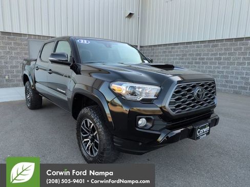 Used 2023 Toyota Tacoma TRD Sport w/ Technology Package AWD/4WD image 1