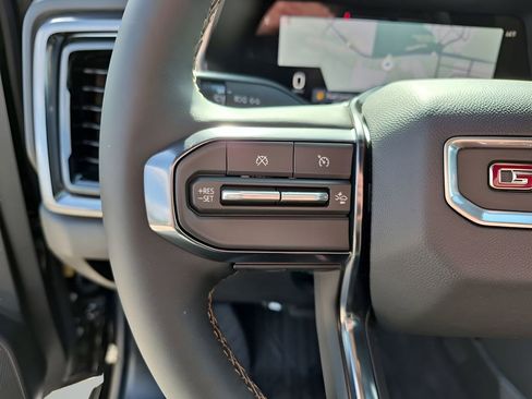 New 2026 GMC Canyon AT4 w/ AT4 Premium Package image 33