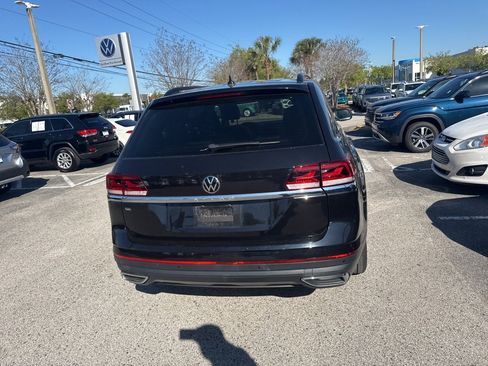 Used 2023 Volkswagen Atlas SE w/ Black Wheel Package image 9