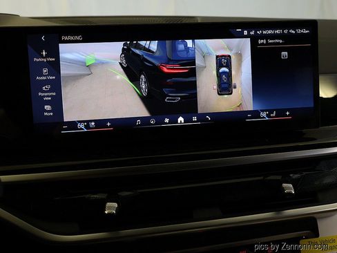 Used 2027 BMW X7 xDrive40i w/ M Sport Package AWD/4WD image 24