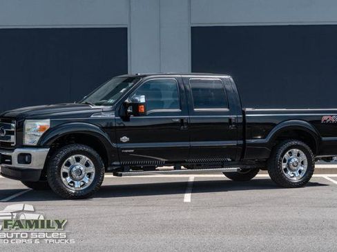 Used 2016 Ford F250 King Ranch w/ FX4 Off-Road Package AWD/4WD image 3