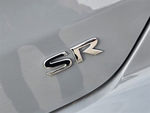 Used 2024 Nissan Kicks SR image 10