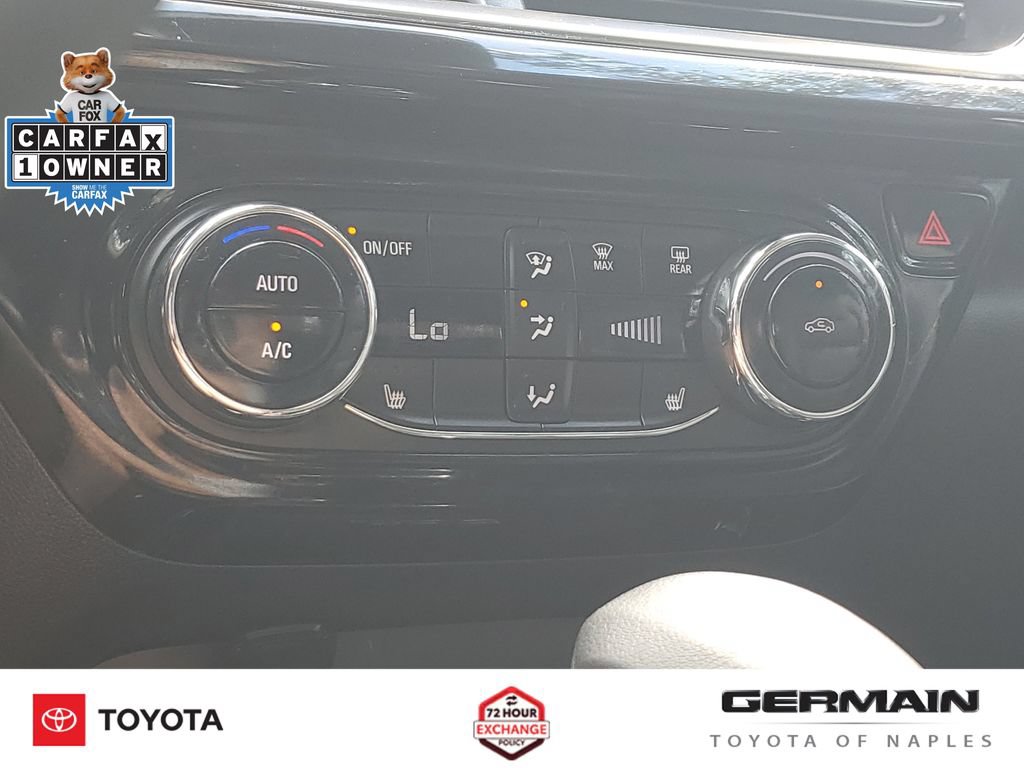 Used 2025 Chevrolet Trax ACTIV w/ Sunroof Package FWD image 31