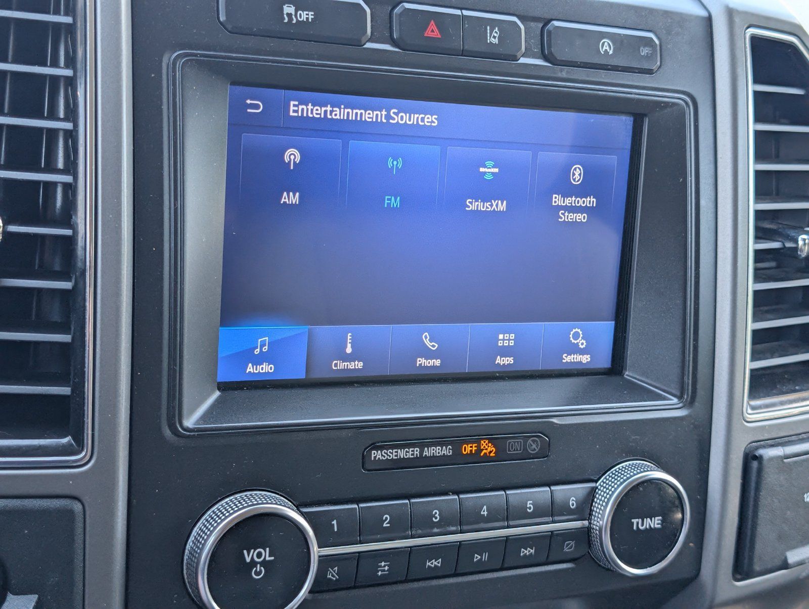 Used 2020 Ford Expedition XLT RWD image 19