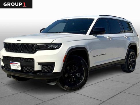 Used 2024 Jeep Grand Cherokee L Laredo image 1