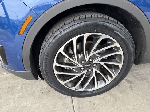 Used 2020 Lincoln Nautilus Reserve w/ Equipment Group 201A AWD/4WD image 9