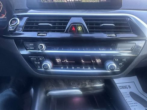Used 2020 BMW 530i xDrive w/ Premium Package AWD/4WD image 42