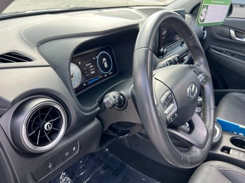 Used 2022 Hyundai Kona Limited w/ Cargo Package FWD image 29