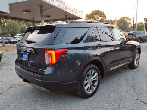 Certified 2023 Ford Explorer XLT w/ Equipment Group 202A AWD/4WD image 3